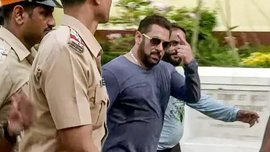 Bollywood:  सलमान खान के घर के बाहर फायरिंग के पीछे लॉरेंस बिश्नोई का भाई है मुंबई पुलिस ने पुष्टि की