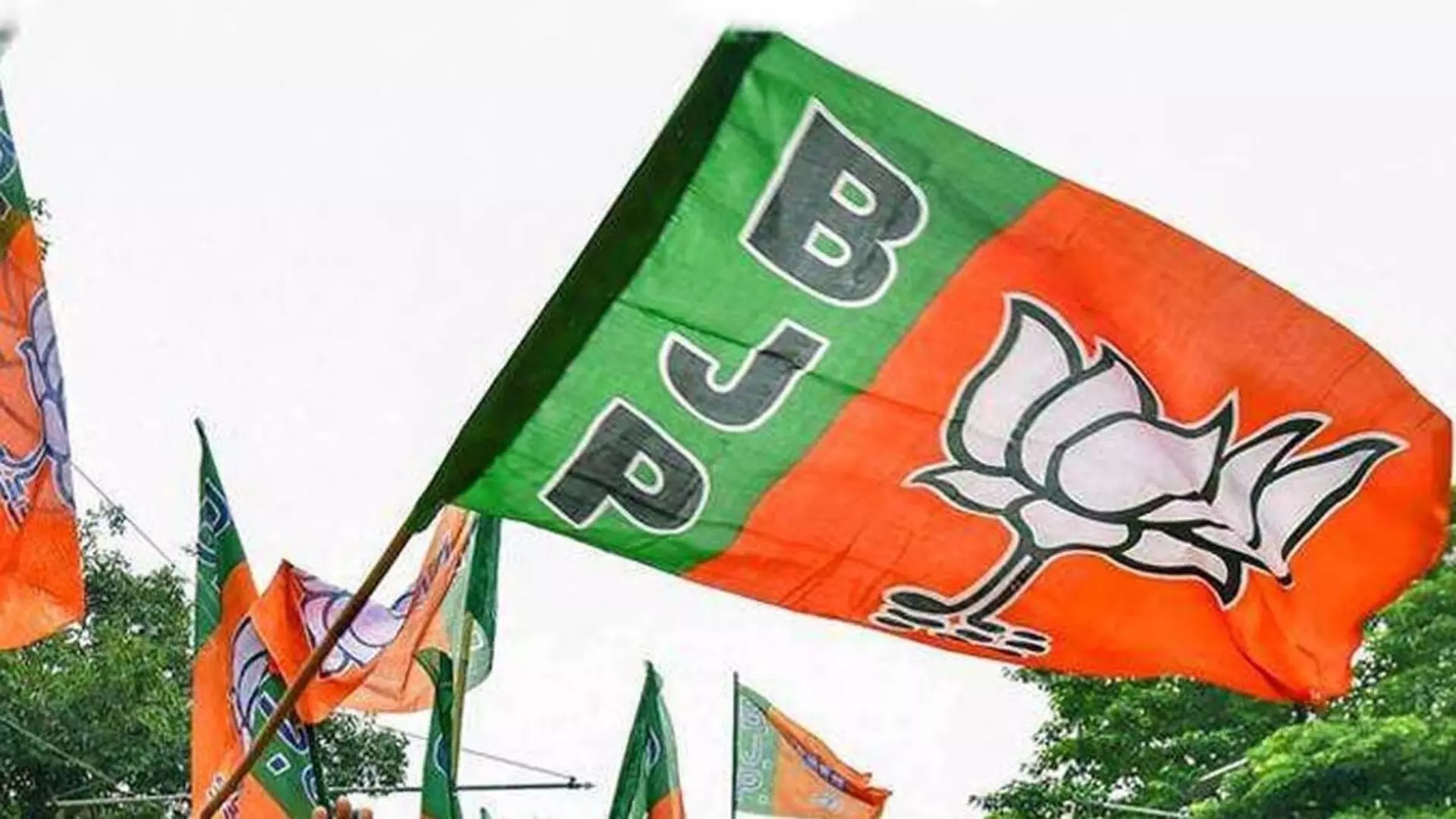 BJP ने एकनाथ खडसे और पंकजा मुंडे के साथ महाराष्ट्र नेतृत्व को मजबूत किया