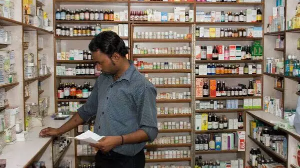 New Delhi : डीसीजीआई ने पैरासिटामोल को 50 दवाओं में से घटिया पाया