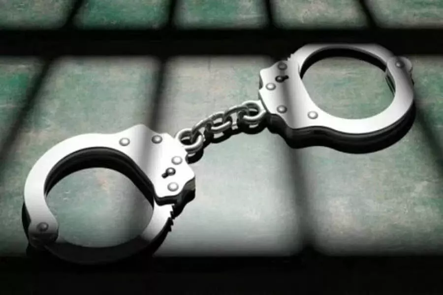 UP STF ने समीक्षा अधिकारियों की भर्ती के लिए परीक्षा का पेपर लीक करने के आरोप में 6 लोगों को गिरफ्तार किया