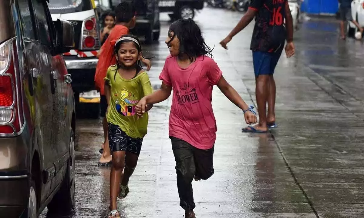 Andhra Pradesh News: इस मौसम में 18 जिलों में कम बारिश दर्ज की गई