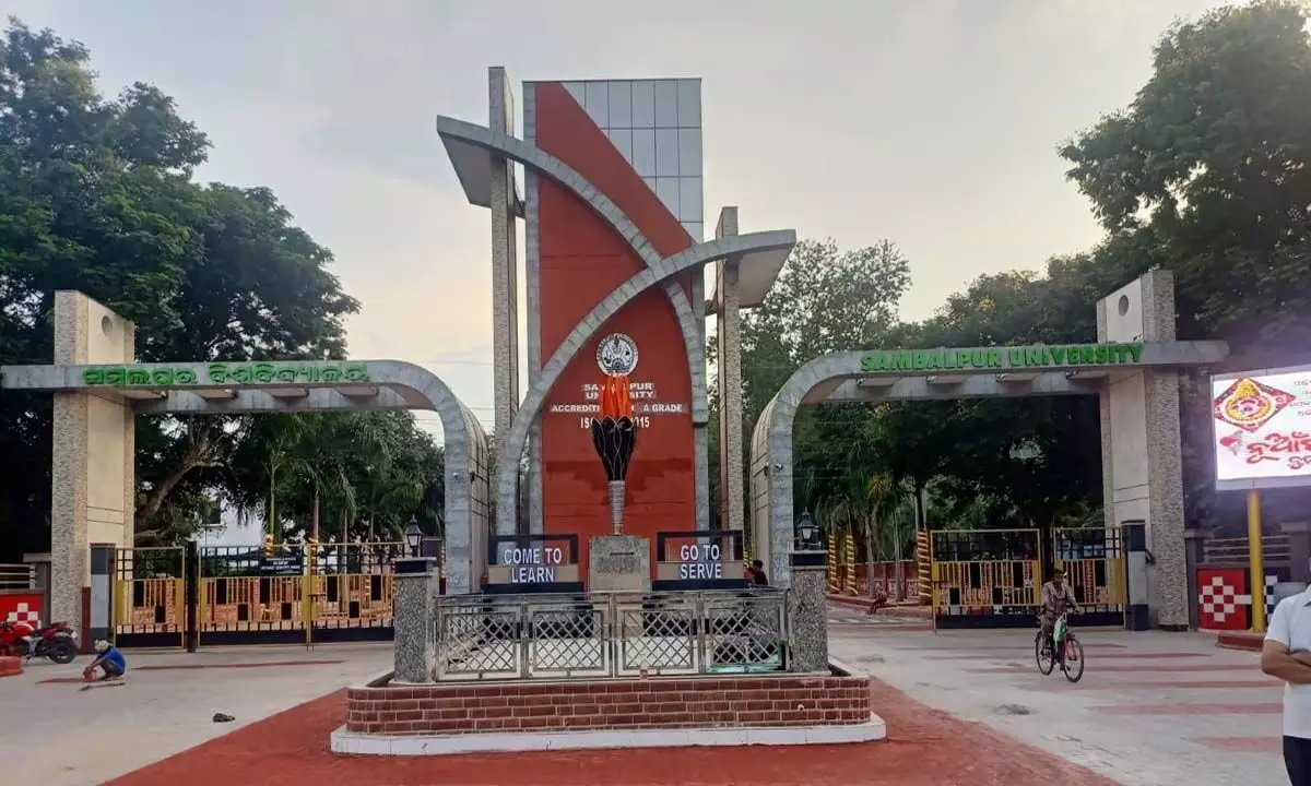 Odisha News: ओडिशा सरकार ने संबलपुर विश्वविद्यालय के उन्नयन की मांग फिर उठाई
