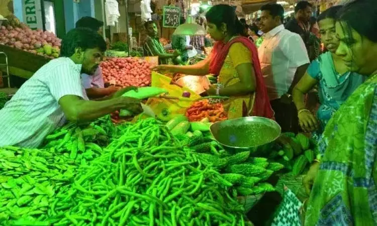CHENNAI: नींबू और बीन्स महंगे हुए, आज चेन्नई के कोयम्बेडु थोक बाज़ार में सब्जियों के भाव देखें