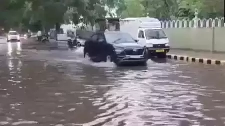 द्वारका में भारी बारिश के चलते कई जगहों पर हुआ जलभराव- Video