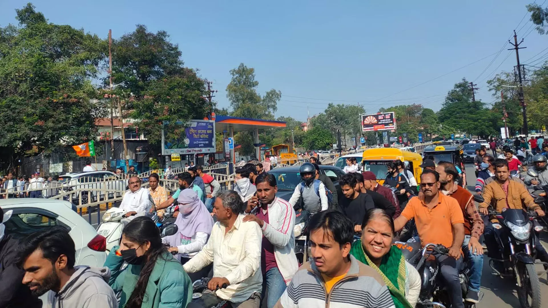 Maharashtra सरकार ने यातायात की भीड़ को कम करने के लिए विस्तार के लिए सक्रिय कदम उठाए