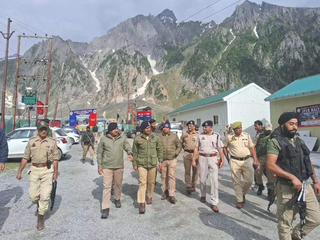 Srinagar: IGP कश्मीर ने सुरक्षा उपाय बढ़ाने का आह्वान किया