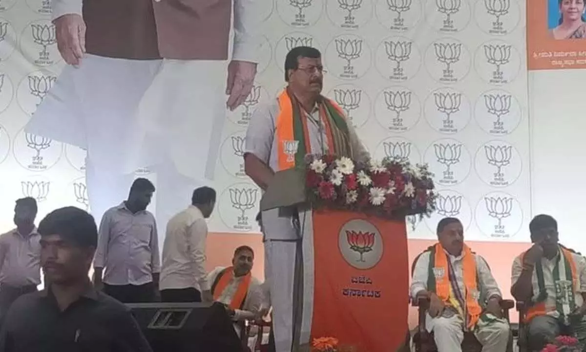 Karnataka News: भाजपा नेता पोंगुलेटी ने लोगों से विकसित भारत का समर्थन करने को कहा