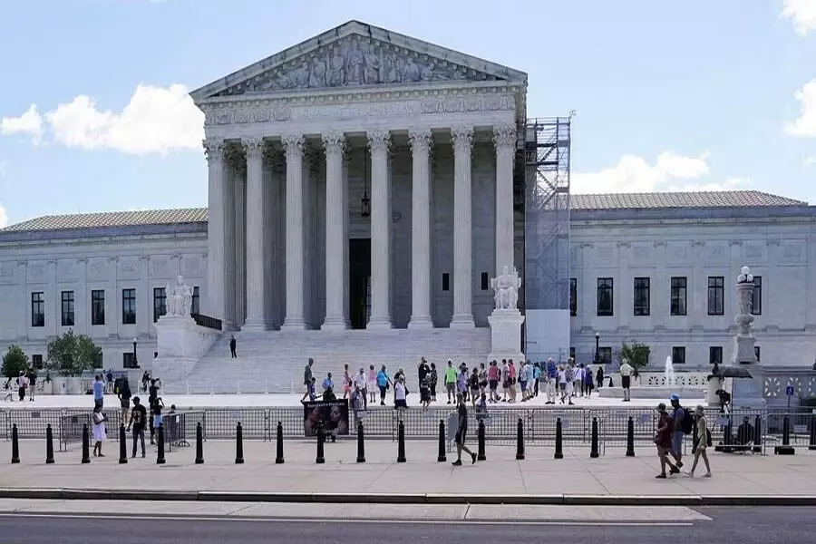 US Supreme Court नाबालिगों के लिए ट्रांसजेंडर देखभाल पर प्रतिबंध लगाने की चुनौती पर सुनवाई करेगा