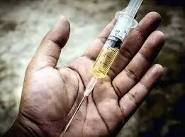 Uttar Pradesh News: 1 इंजेक्शन और 3 दिन तक नशा मौत का सामान