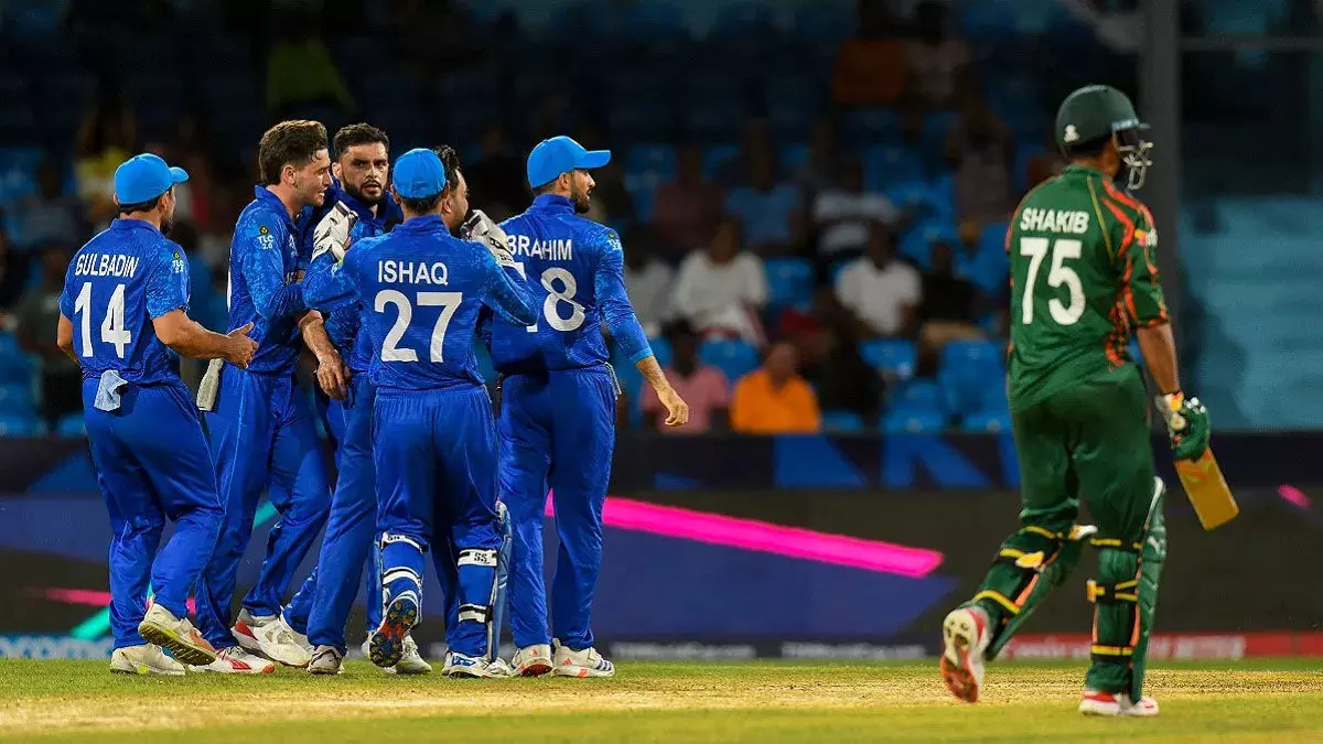 Cricket News: राशिद खान ने लगातार दो गेंदों में चटकाए दो विकेट