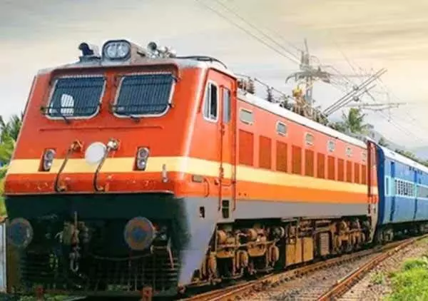 Jharkhand : प्री-नॉन इंटरलॉकिंग और नॉन इंटरलॉकिंग का काम के कारण टाटानगर से होकर चलने वाली 16 ट्रेनें 2 जुलाई तक रहेगी रद्द रहेगी, देखें लिस्ट