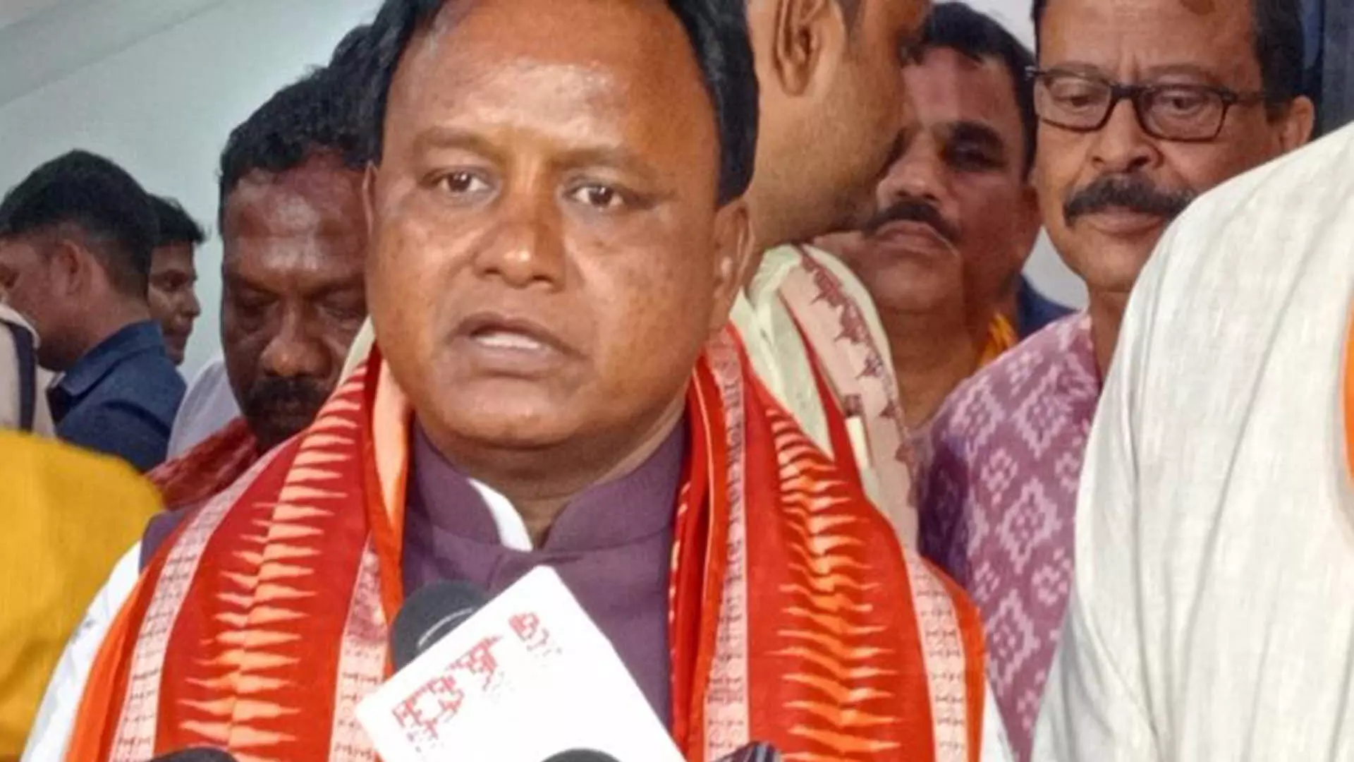 Odisha News : ओडिशा के मुख्यमंत्री मोहन चरण माझी ने आरोप लगाया