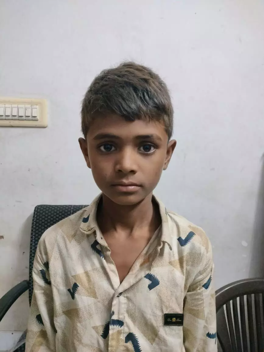 Dungarpur : चाइल्ड हेल्पलाइन ने राह भटके बालक को दिया सहारा