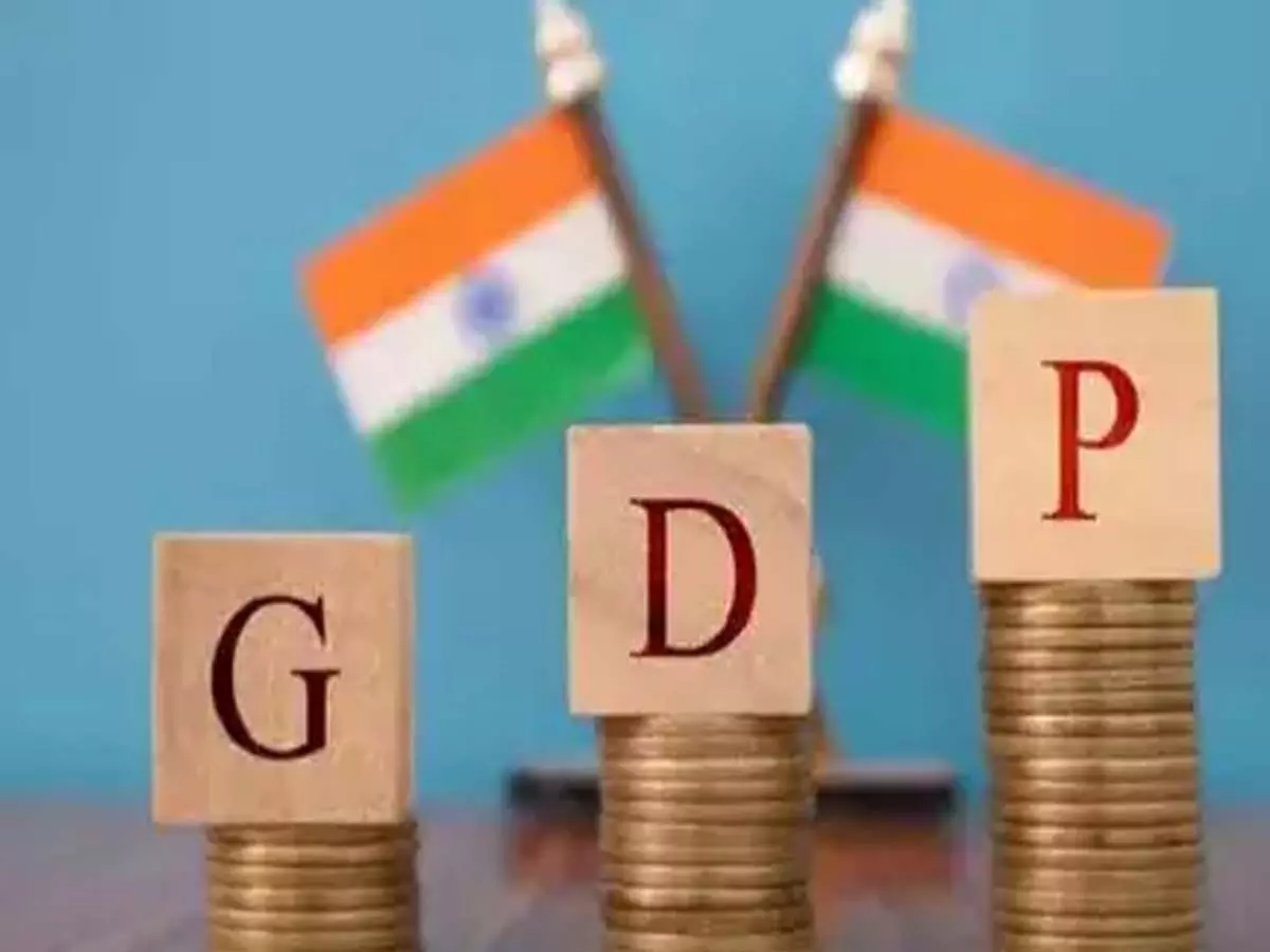 GDP estimated ; जीडीपी 8.2% वृद्धि से 0.75-1 प्रतिशत कम का अनुमान