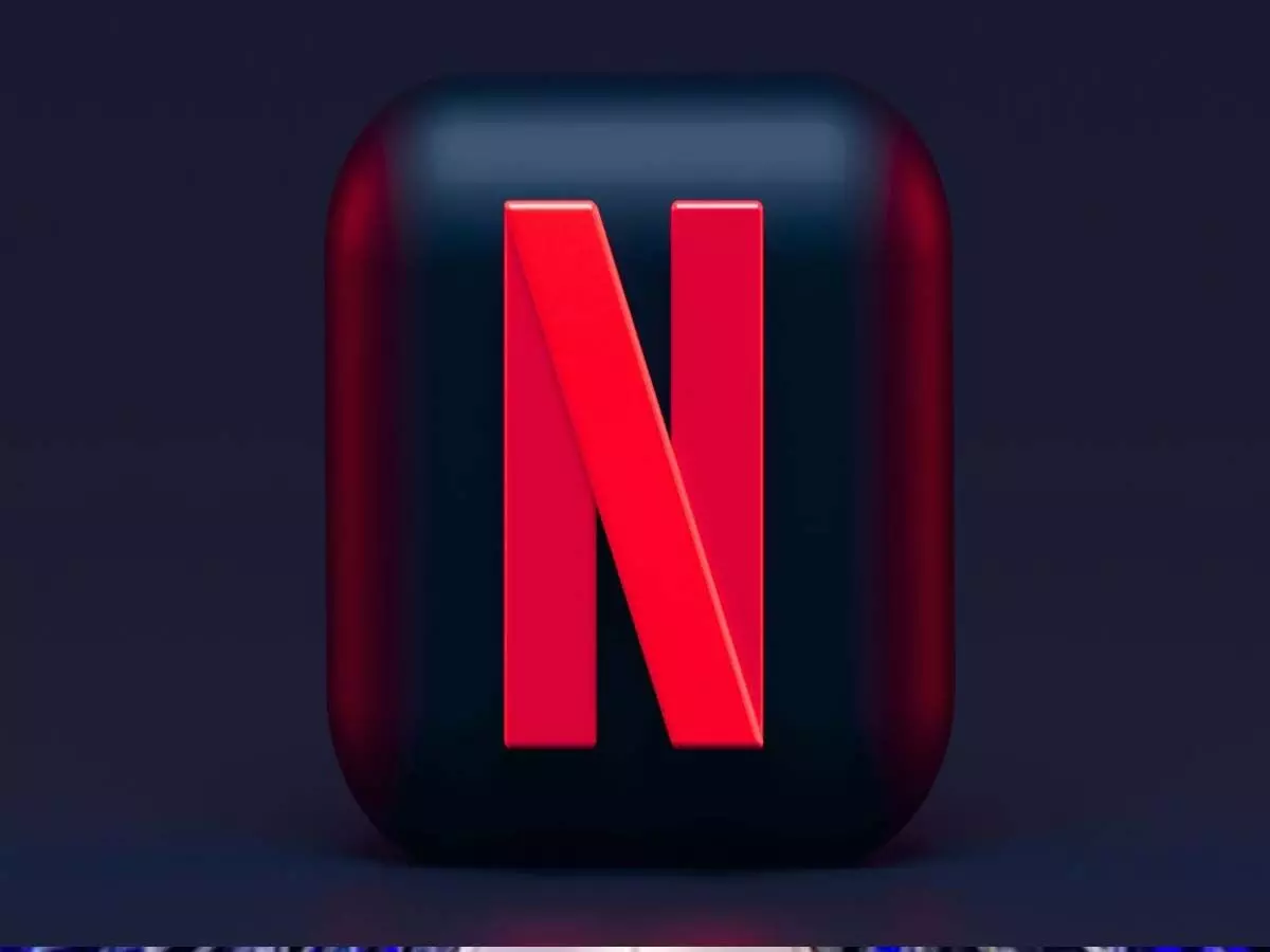 Netflix; नेटफ्लिक्स है।  10वें स्थान पर