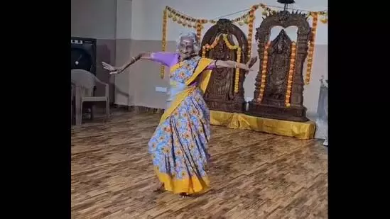 95 वर्षीय तमिलनाडु की महिला का मनमोहक नृत्य दिल को छूने वाला