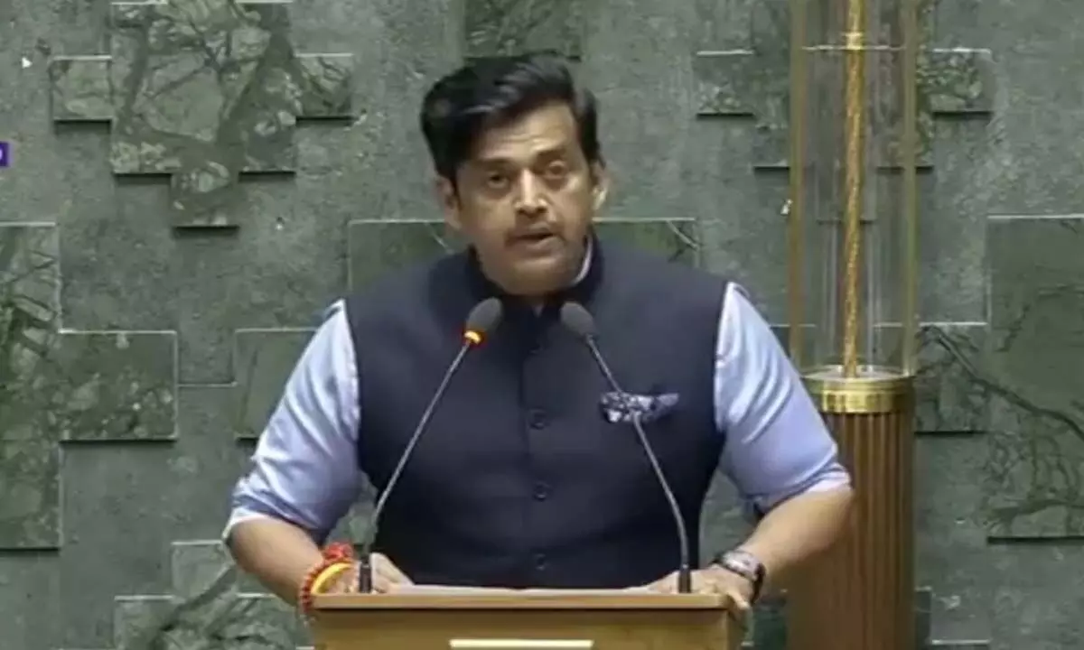 Ravi Kishan MP: के दूसरी बार सांसद बनने पर लगा हर-हर महादेव का नारा