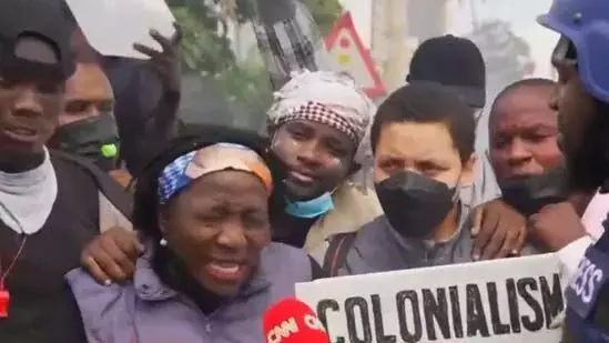 World: केन्या में विरोध प्रदर्शन के दौरान बराक ओबामा की सौतेली बहन पर आंसू गैस के गोले दागे गए