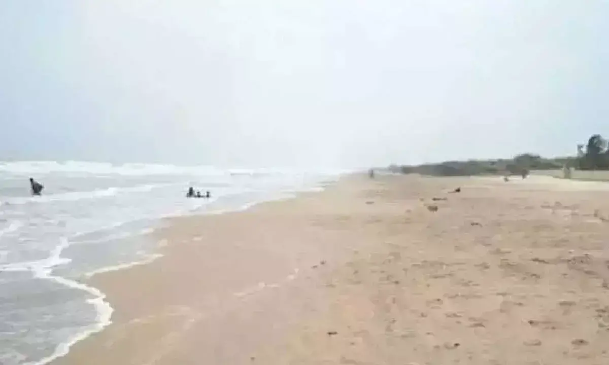 Andhra Pradesh: छह लोगों की डूबने से मौत के बाद बापटला के दो समुद्र तट बंद कर दिए गए