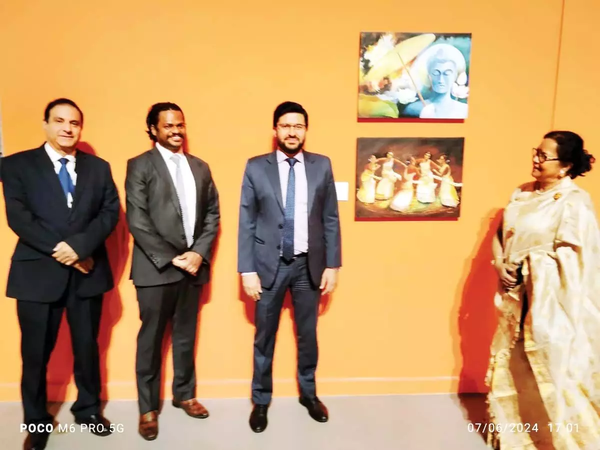Assam news :  असम का कलात्मक गौरव बीजिंग में संस्कृतियों का मेल - वसुदेव कुटुम्बकम कला प्रदर्शनी में चमका