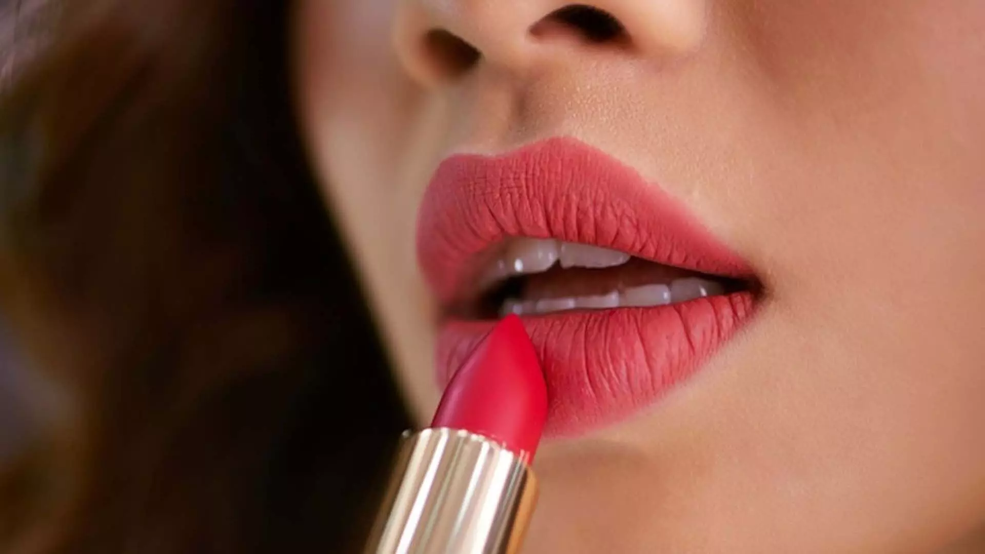 Lipstick: ट्राई करें लिपस्टिक के ये शेड्स मिलेगा परफेक्ट लुक