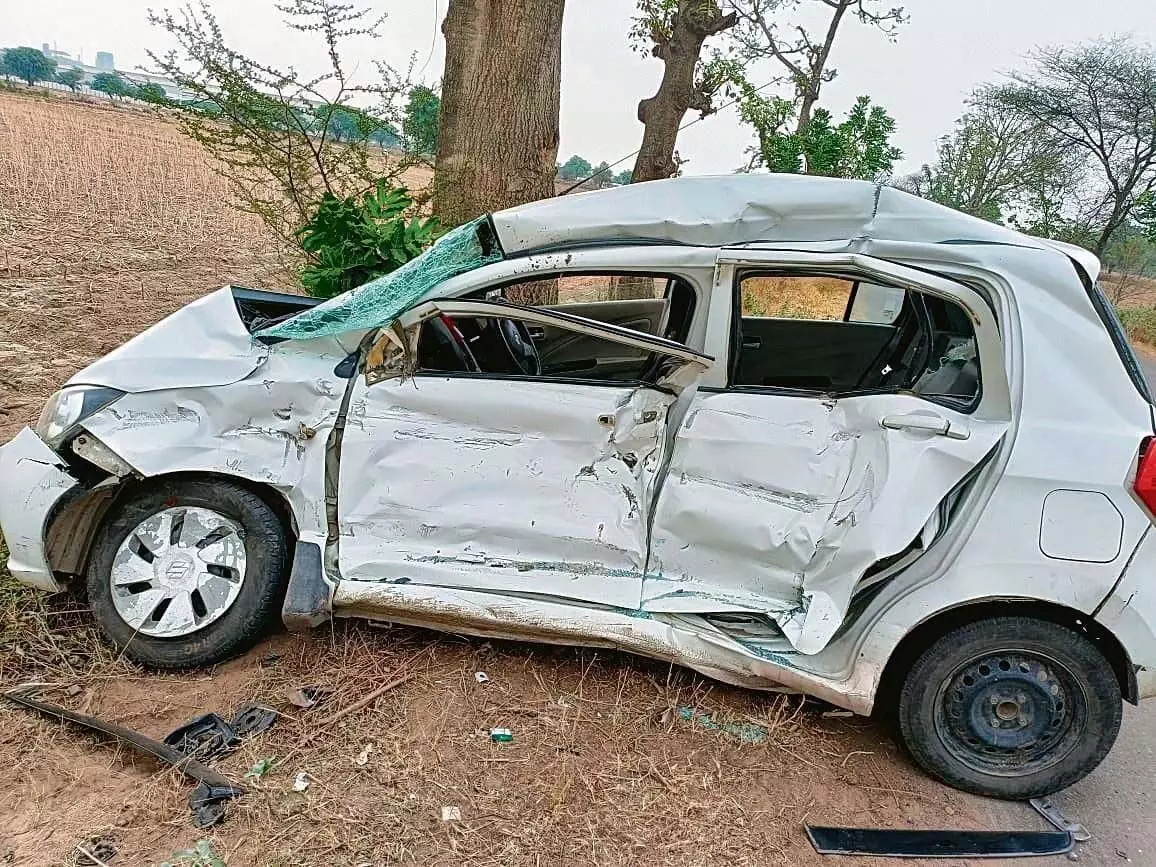 Jhajjar: कार और ट्रक की टक्कर में 2 की मौत, 3 घायल