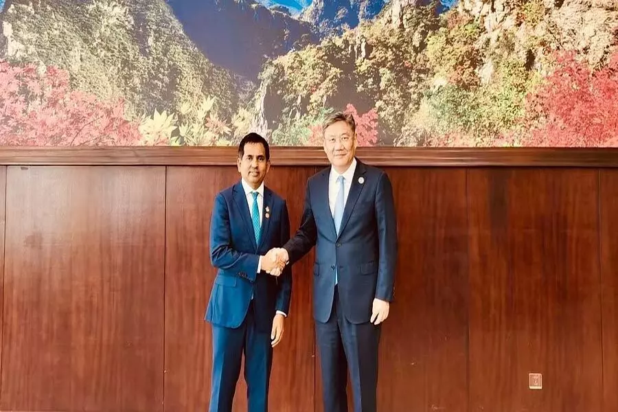 अपनी पहली चीन यात्रा पर Maldives के व्यापार मंत्री ने भारत के साथ घनिष्ठ संबंधों पर प्रकाश डाला
