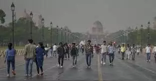 Delhi News: दिल्ली में गर्मी से मिली राहत बारिश का येलो अलर्ट जारी