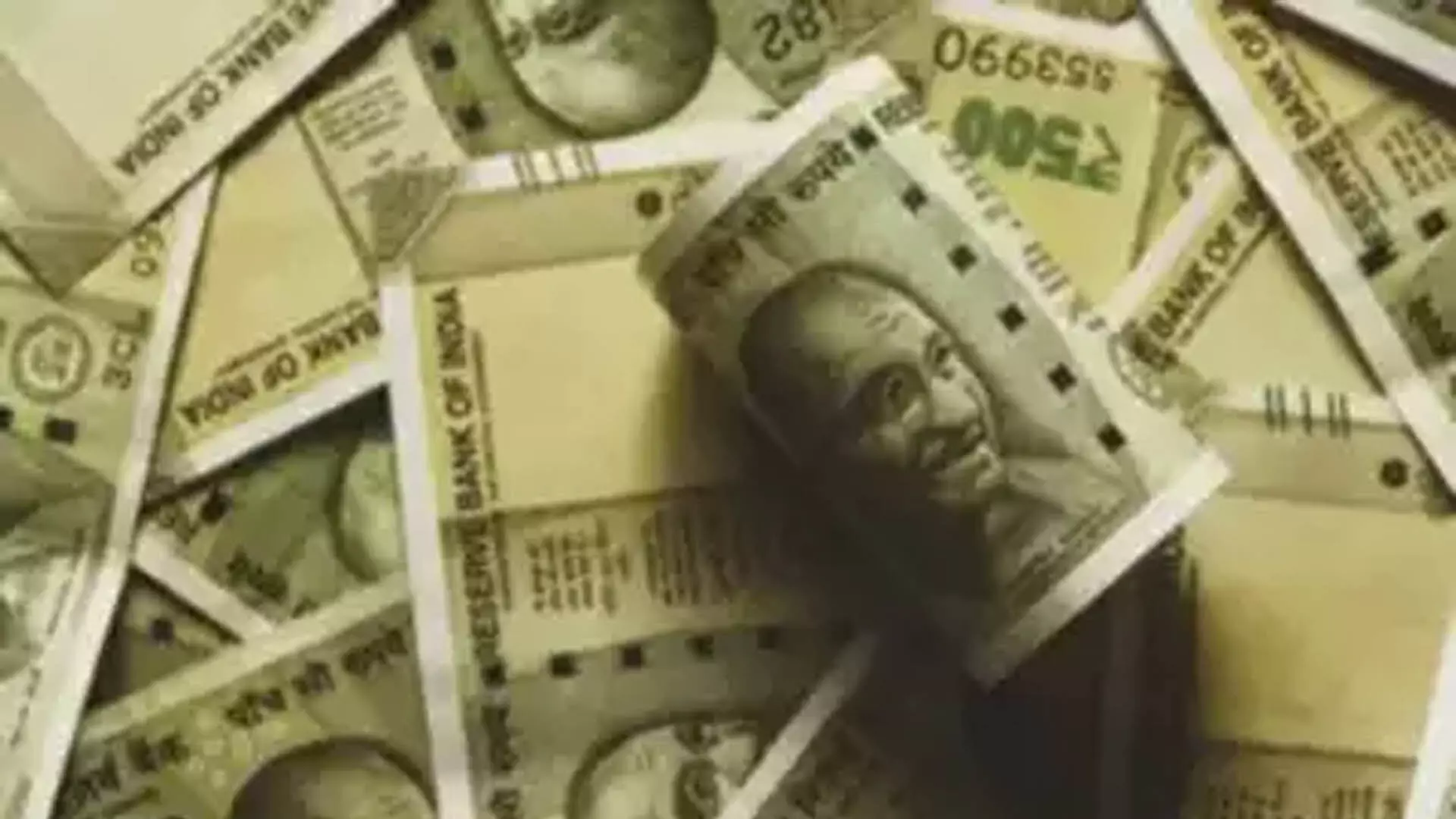 Maharashtra News: एक व्यक्ति ने पॉलिसी की जानकारी रखने वाले ‘कार्यकारी’ को 1 लाख रुपये का चूना लगाया