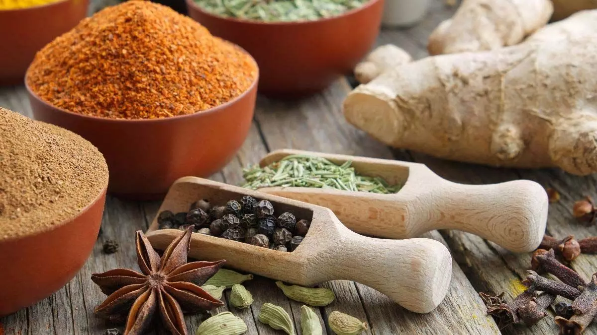 Ayurvedic herbs ;  मानसूनी से बचने के  3  आयुर्वेदिक जड़ी-बूटियों को करें शामिल