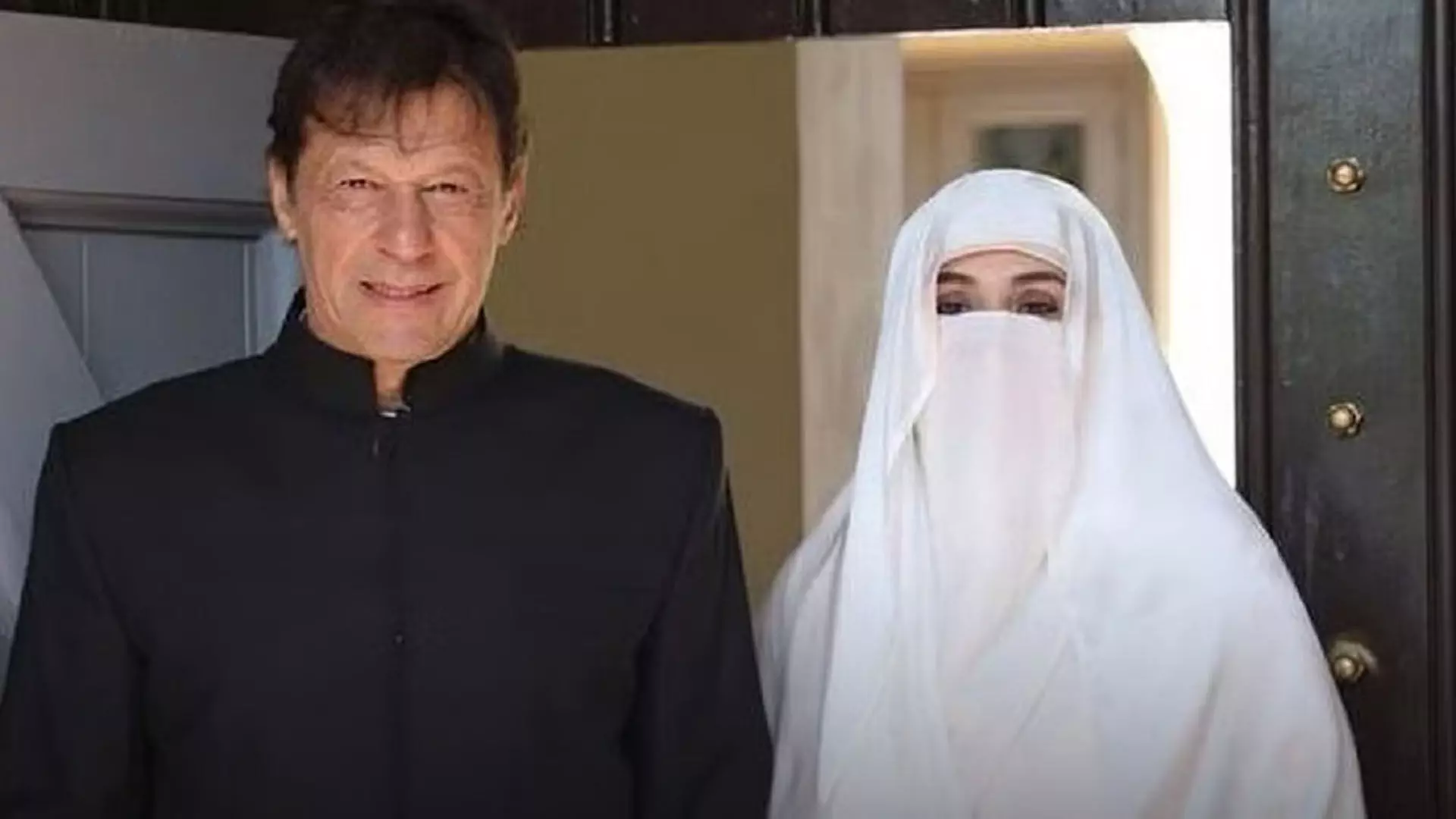 Pakistan: कोर्ट ने इमरान खान और बुशरा बीबी की सजा निलंबित करने की याचिका खारिज की