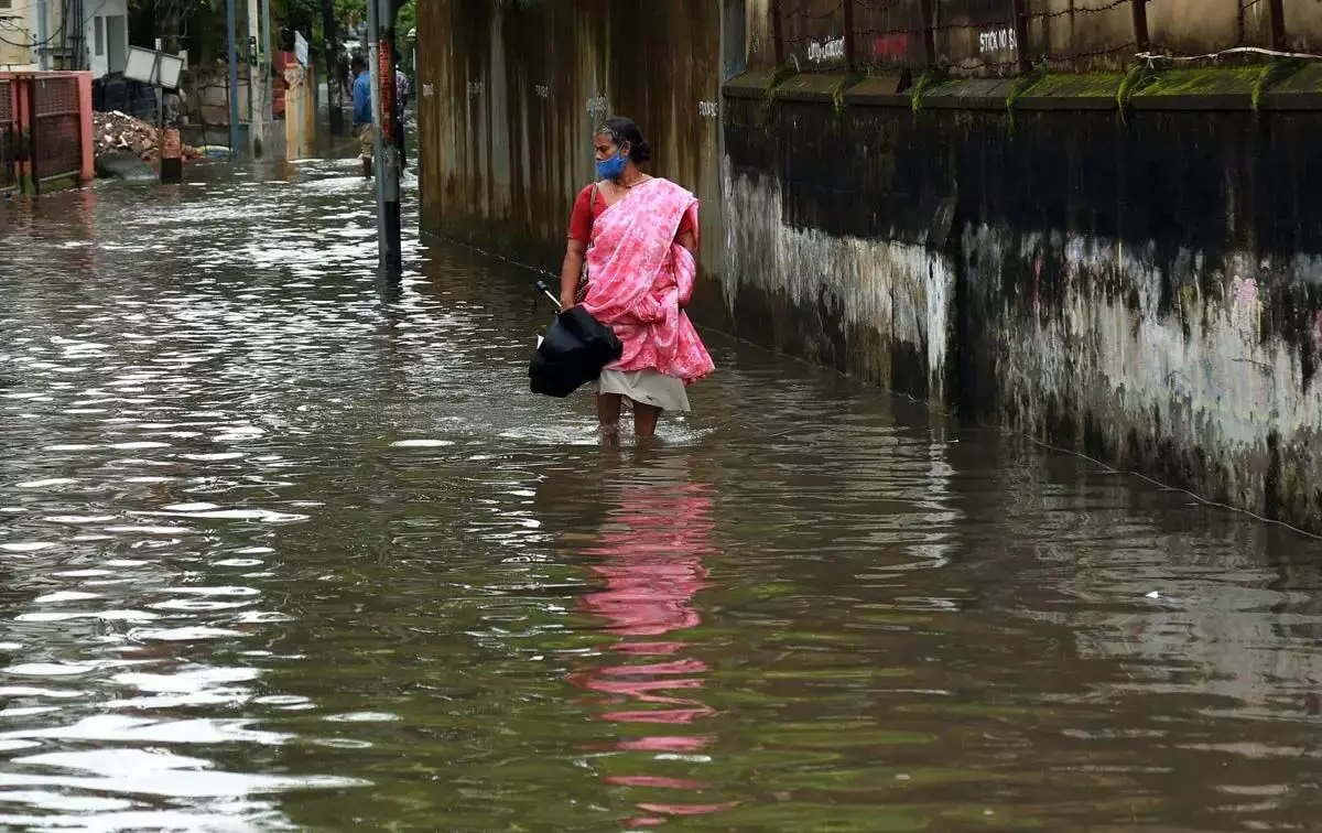 Kerala में बारिश से कई मकान क्षतिग्रस्त नदियों और बांधों का जलस्तर बढ़ा