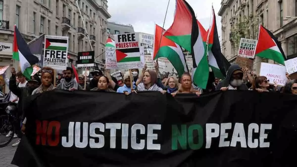 Palestine के समर्थन में विरोध प्रदर्शन, भारतीय मूल के 3 लोगों पर लगे ये आरोप
