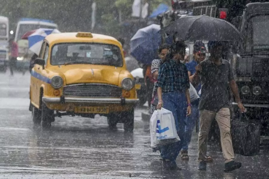 Meteorological Department: कल से बंगाल में भारी बारिश की संभावना