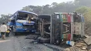 Karnataka pilgrims accident: कर्नाटक में बड़ा सड़क हादसा 13 लोगों की मौत