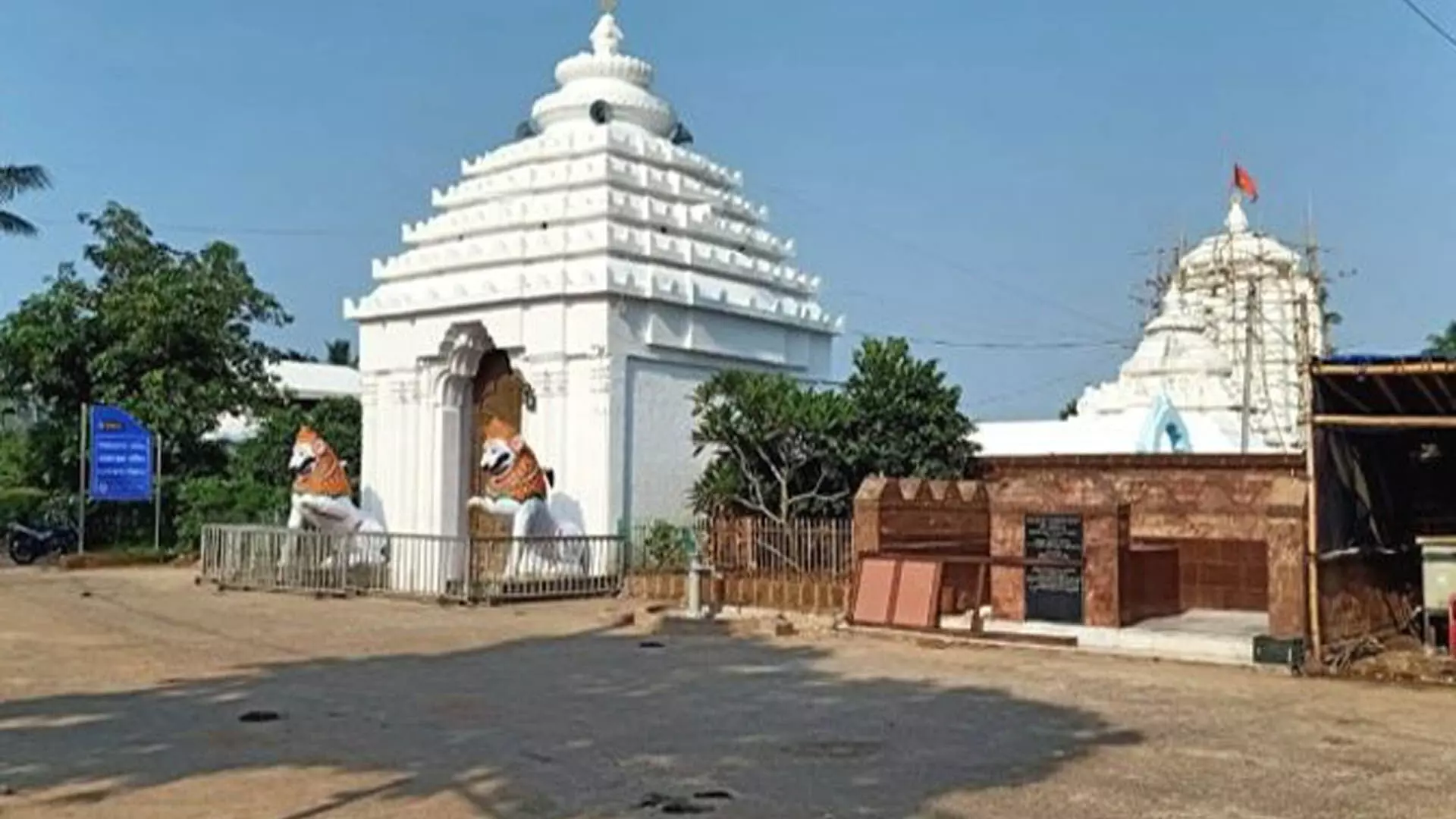 Odisha News: भगवान जगन्नाथ के दर्शन के लिए अलारनाथ मंदिर में उमड़ी श्रद्धालुओं की भीड़