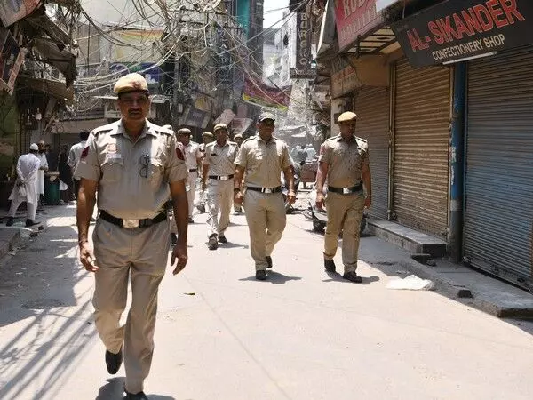 Delhi Police ने राजौरी गार्डन शूटआउट मामले में पहली गिरफ्तारी की