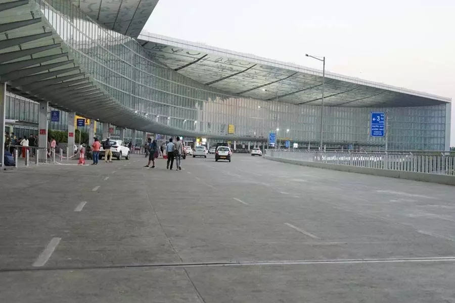Kolkata हवाई अड्डे पर एयर एशिया के विमान में फिर बम की धमकी