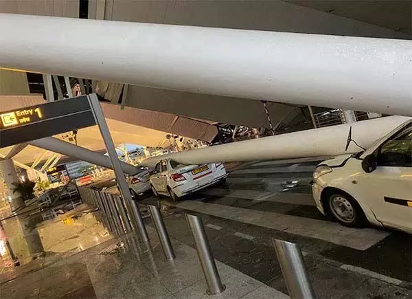 एयरपोर्ट पर हादसाः टर्मिनल-1 की छत का हिस्‍सा गिरा, अब लिया गया ये बड़ा फैसला