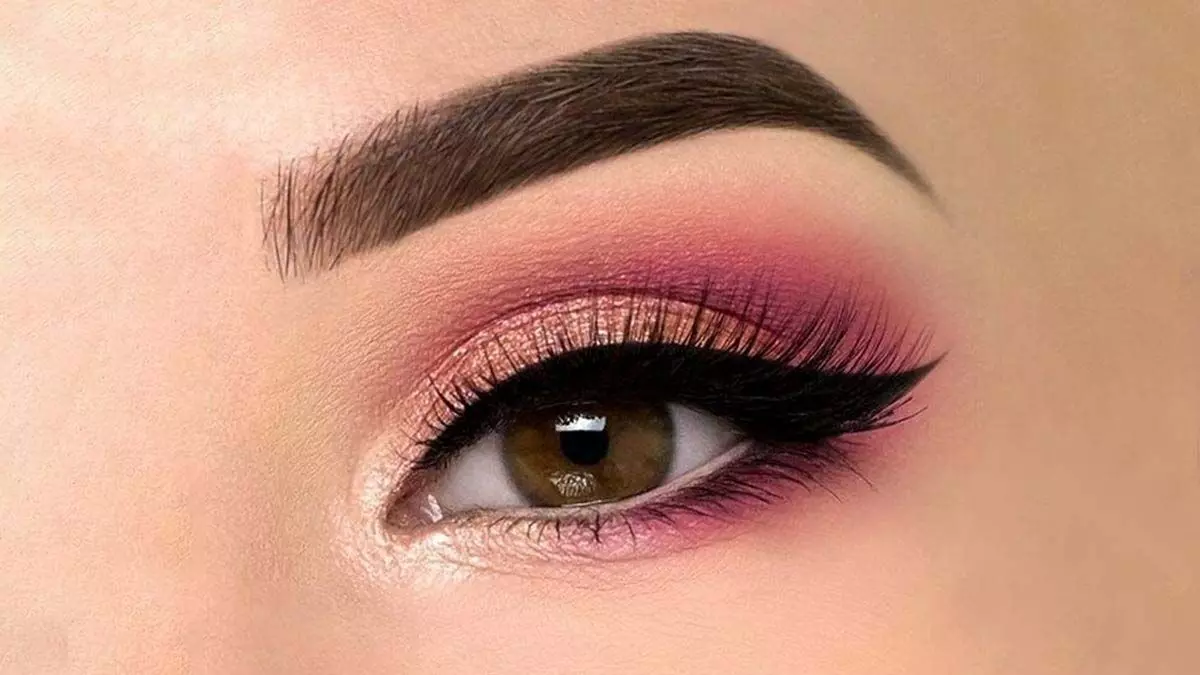 Eye makeup: इन टिप्स की मदद से करें आंखों का मेकअप शानदार लुक