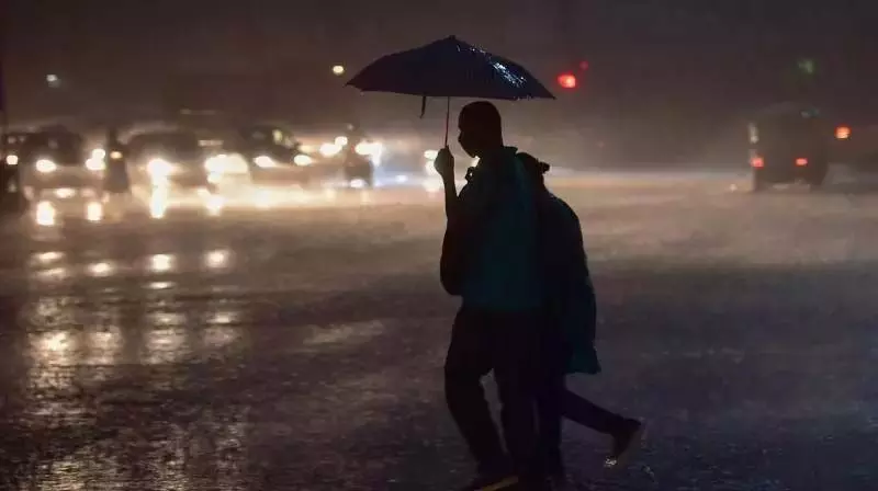 Telangana News: करीमनगर में आधी रात को भारी बारिश