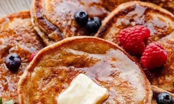 Wheat Pancakes : अपने घर में बनाए टेस्टी साबुत गेहूं के Pancakes
