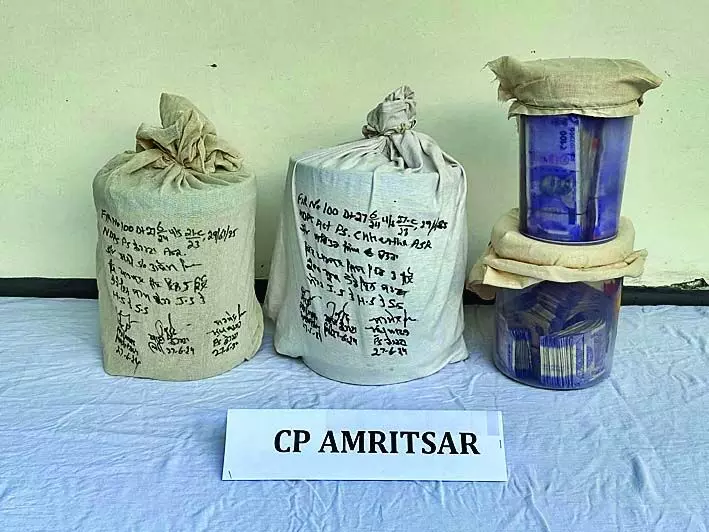 Amritsar: करोड़ों की हेरोइन सहित 3 गिरफ्तार