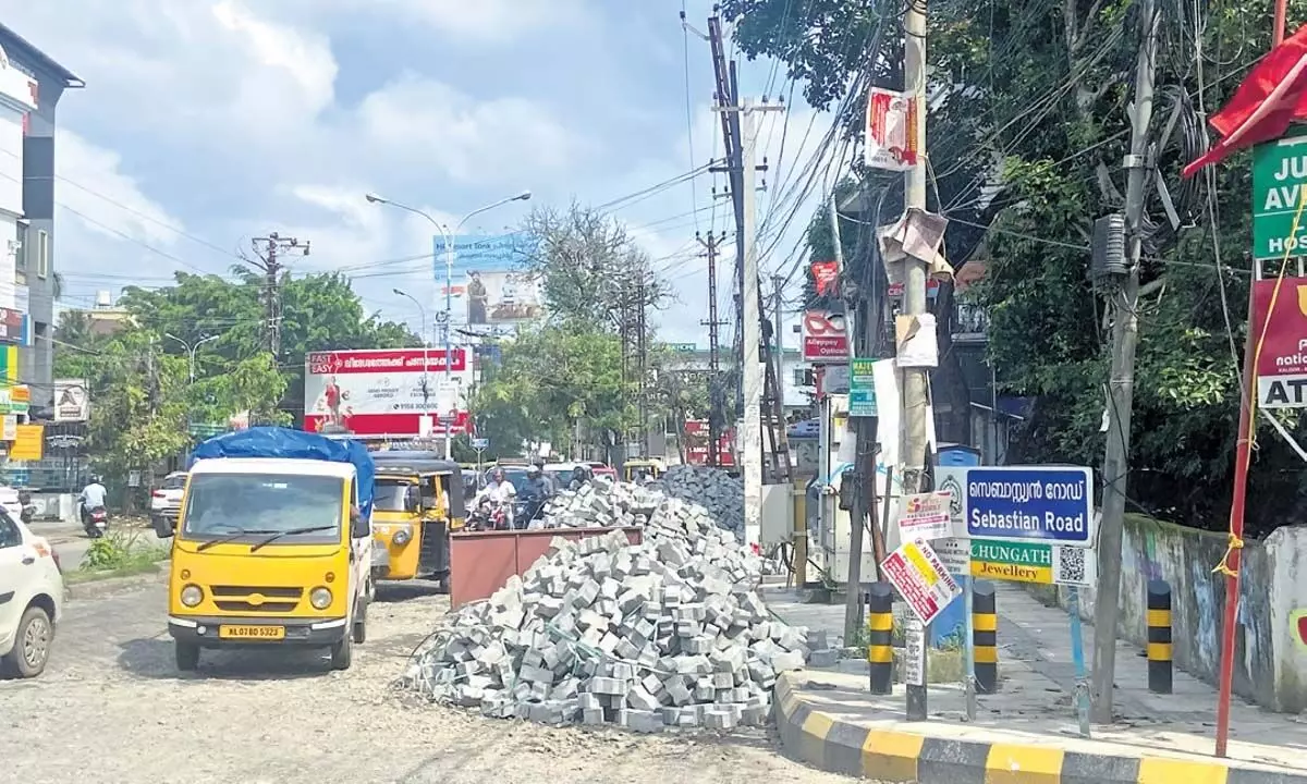 Kerala News: जीसीडीए ने गड्ढों से भरी केके सड़क की मरम्मत के लिए कदम उठाया
