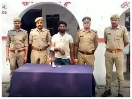 Madhya Pradesh News: पुलिस ने सट्टेबाज को पकड़ा थाने में अब भी रखा 15 करोड़ कैश