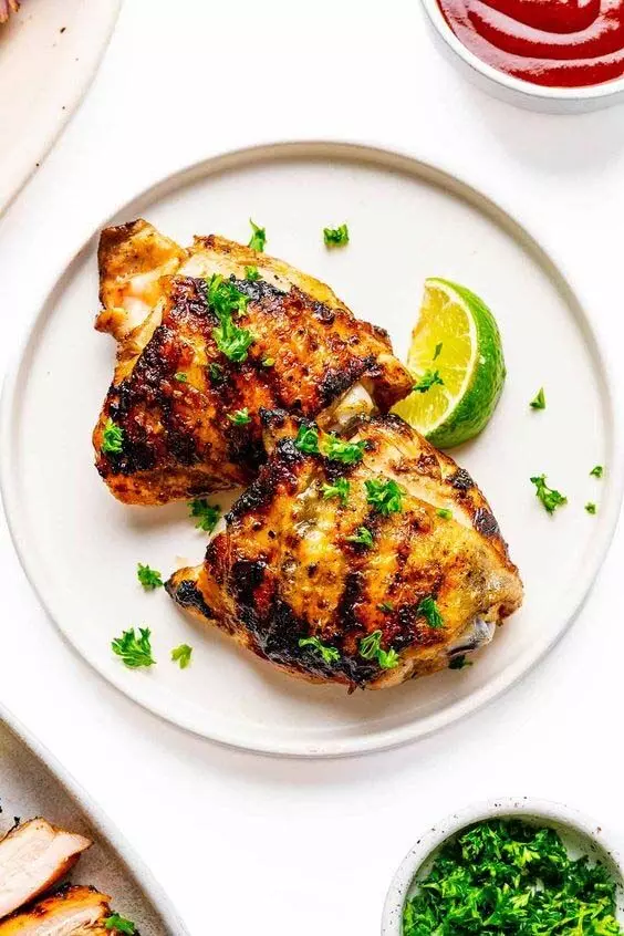 Tasty Yummy: ग्रिल्ड बोन-इन चिकन थाईज