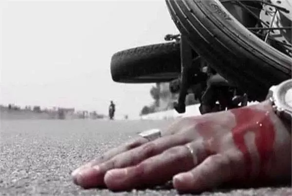 Odisha : जलेश्वर में व्यक्ति की बाइक दुर्घटना में मौत, एक अन्य गंभीर