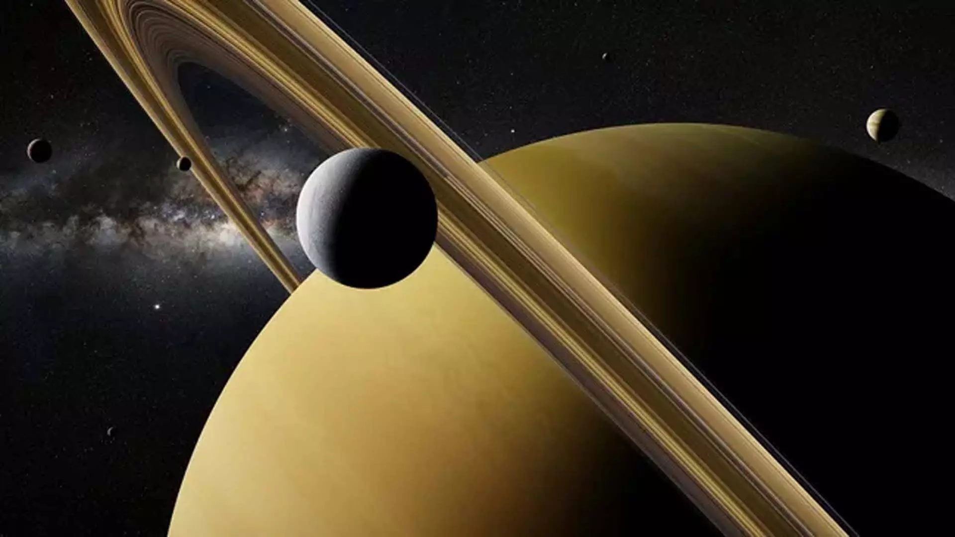 Solar system में हैं कितने चन्द्रमा?
