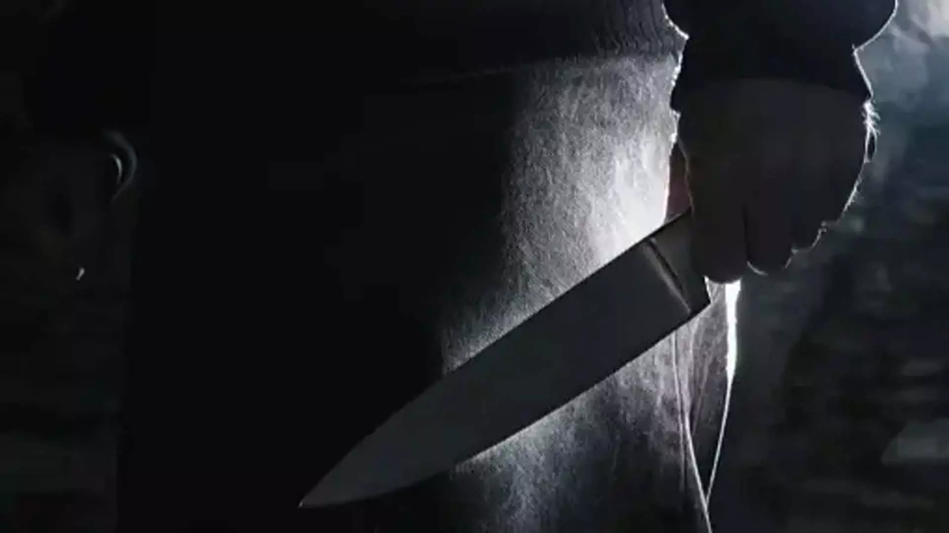 Crime: गुटखा को लेकर हुए झगड़े में नाबालिग की छाती में चाकू घोंपकर हत्या