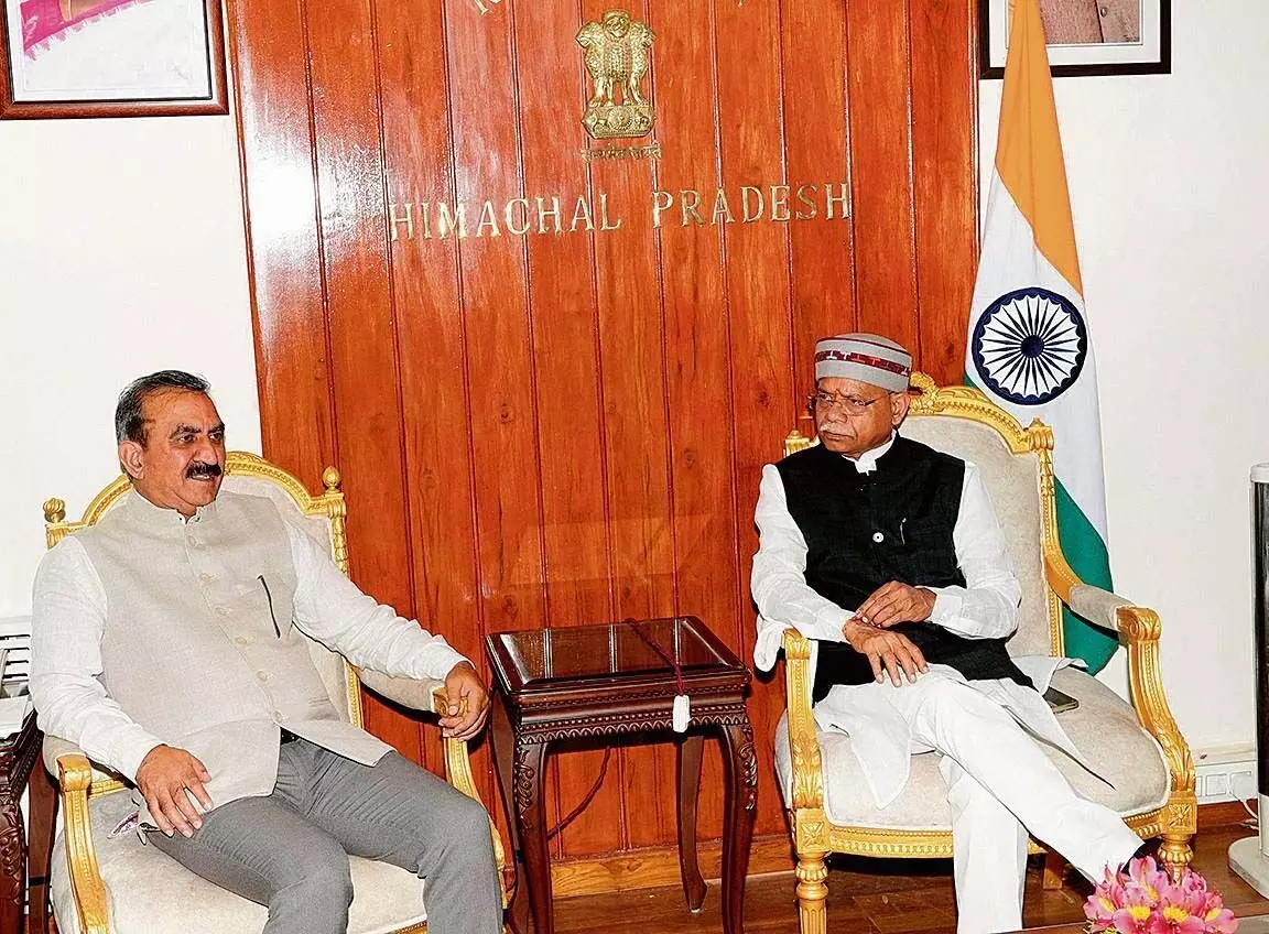 Shimla: हिमाचल के CM सुखविंदर सिंह सुक्खू VC मुद्दे पर राज्यपाल को मनाने राजभवन पहुंचे